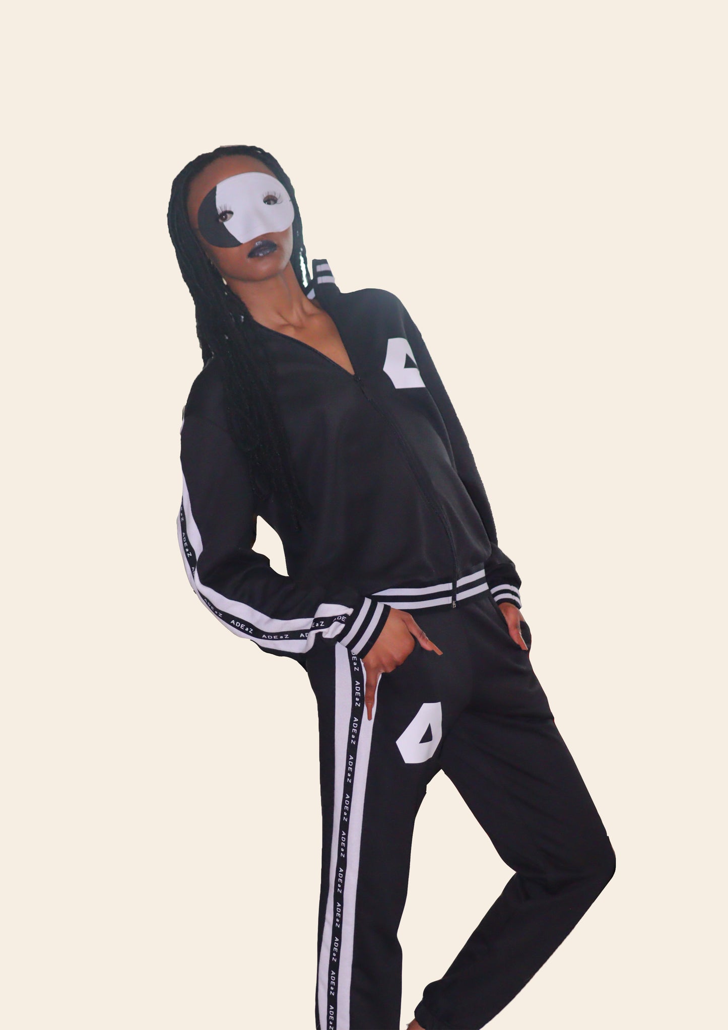 Ladies Black and White outfit ideas